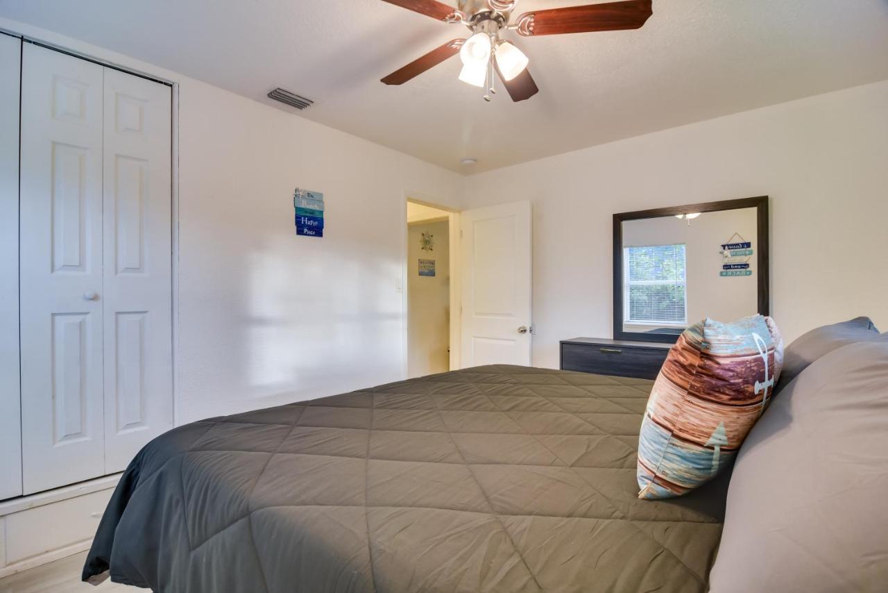 Pet-Friendly Gulfport Home Walkable Location! San Petersburgo Exterior foto