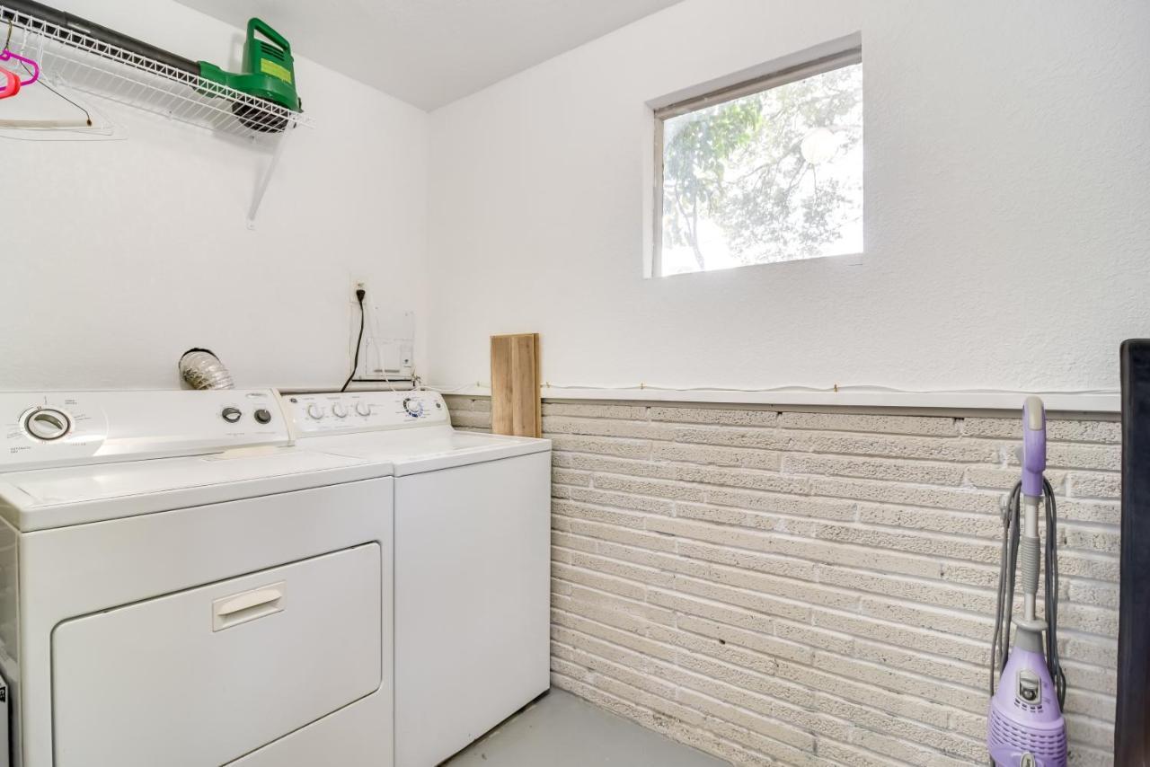 Pet-Friendly Gulfport Home Walkable Location! San Petersburgo Exterior foto