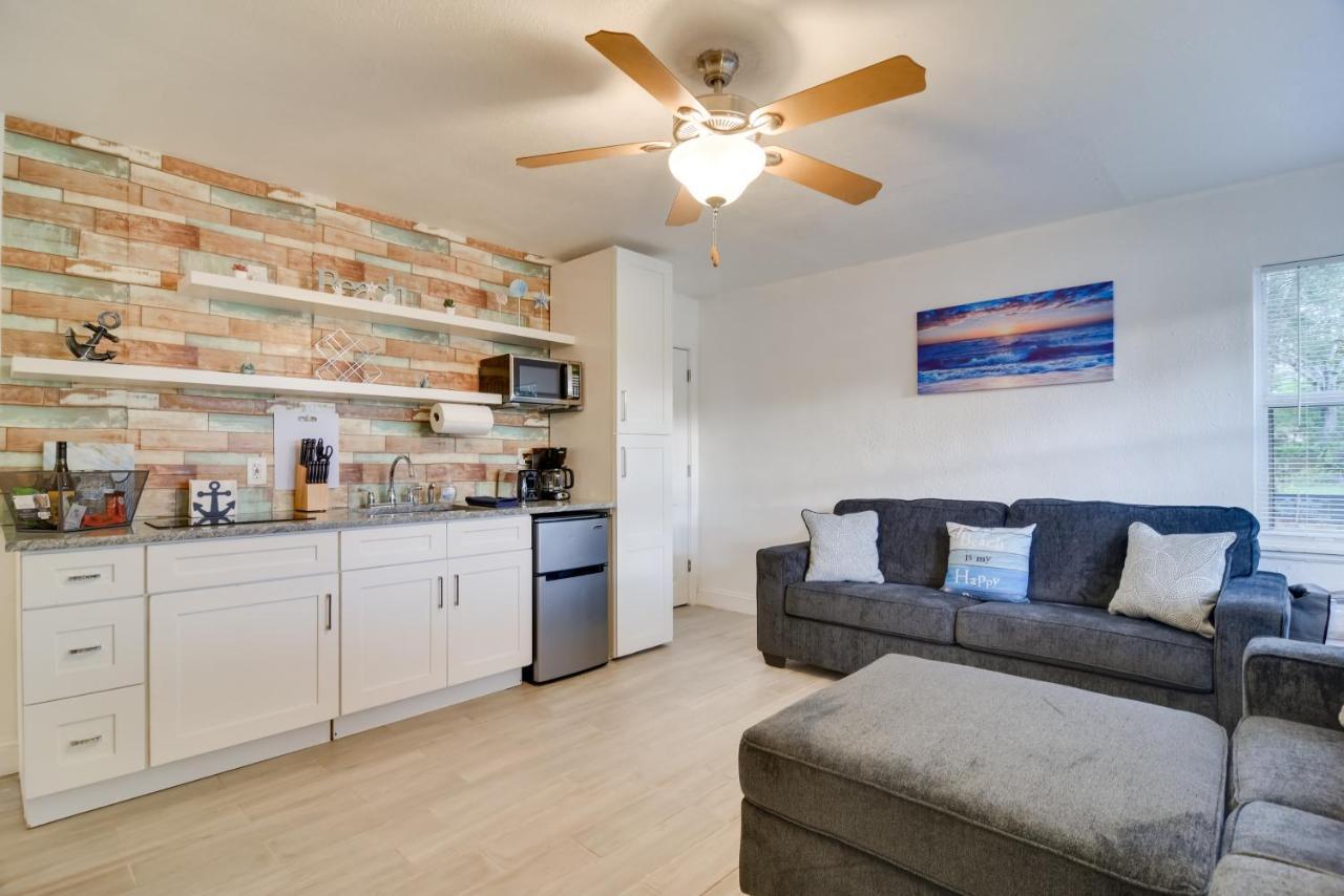 Pet-Friendly Gulfport Home Walkable Location! San Petersburgo Exterior foto